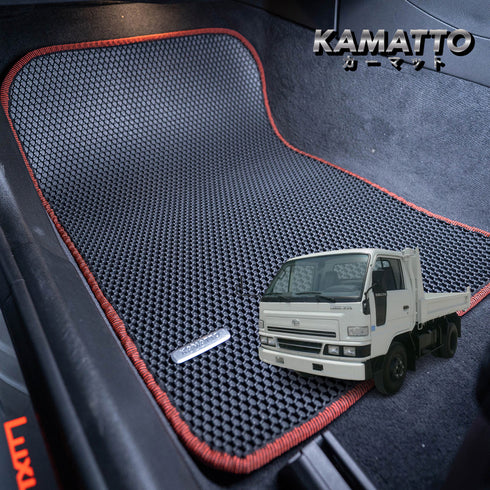 Kamatto Classic Daihatsu Delta DV57/DV58 (1984-1995) Car Floor Mat and Carpet