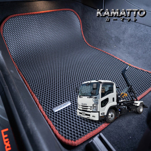 Kamatto Classic Isuzu Forward Crane Truck FRR with Console (2007-Present) Car Floor Mat and Carpet